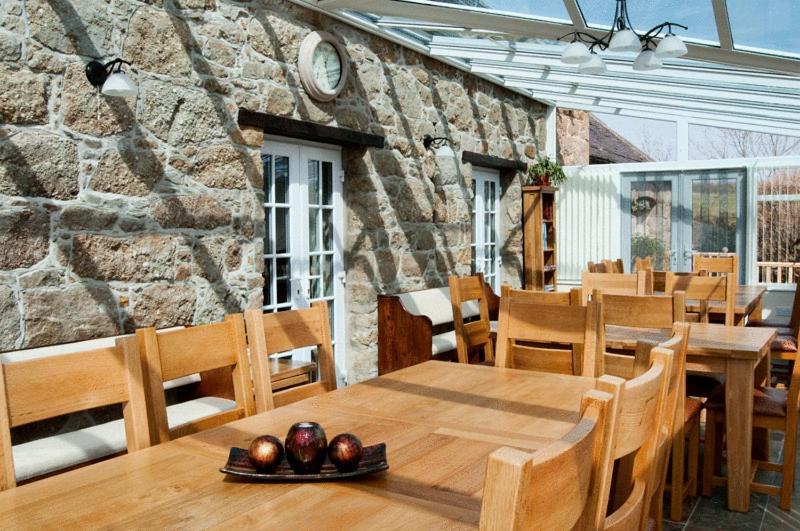 Nant Yr Odyn Country Hotel & Restaurant Ltd Llangefni Eksteriør bilde